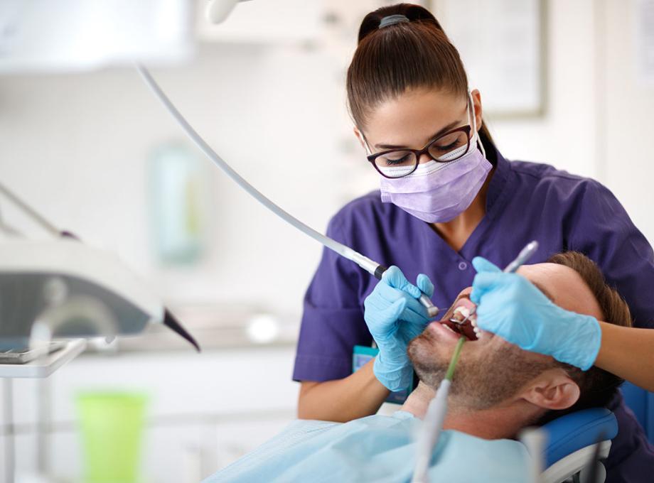 Dentiste indépendant, UCM et CBC vous simplifient la vie